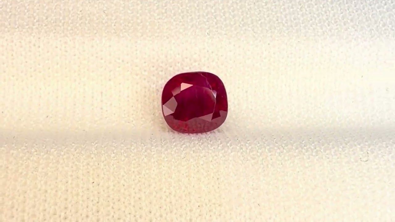 Rubis Rouge Sang de Pigeon 1.01 Ct - Chauffé