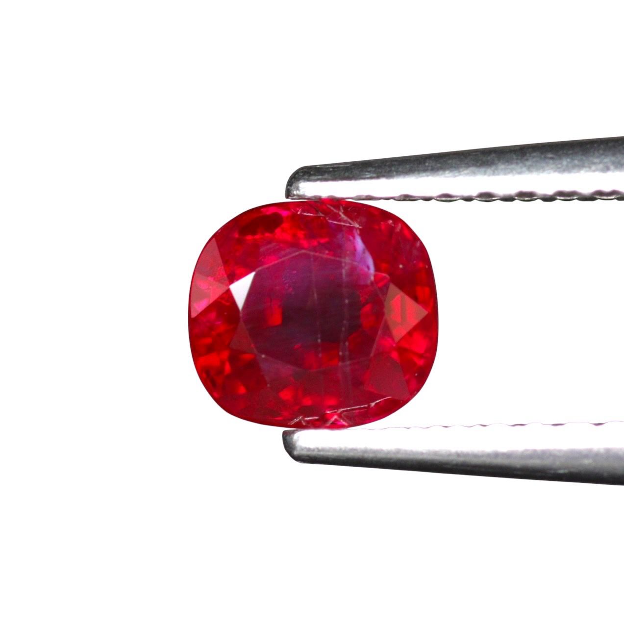 Rubis Rouge Sang de Pigeon 1.01 Ct - Chauffé
