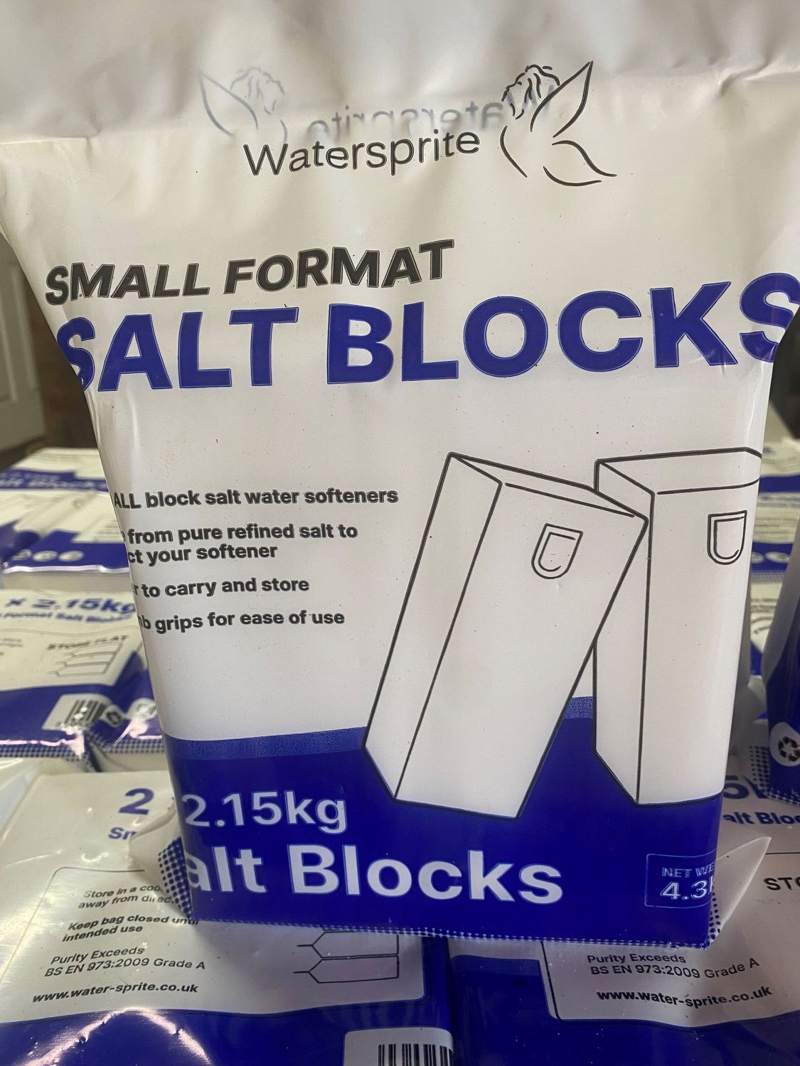 Watersprite Small Format Block Salt (2 x 2.15kg Blocks) Watersprite Small Format Block Salt (2 x 2.15kg Blocks)