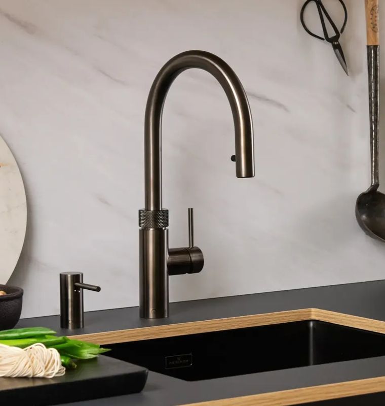 Quooker Flex Round Gunmetal Tap with Combi + Boiling Water Tank with Cold Water Filter