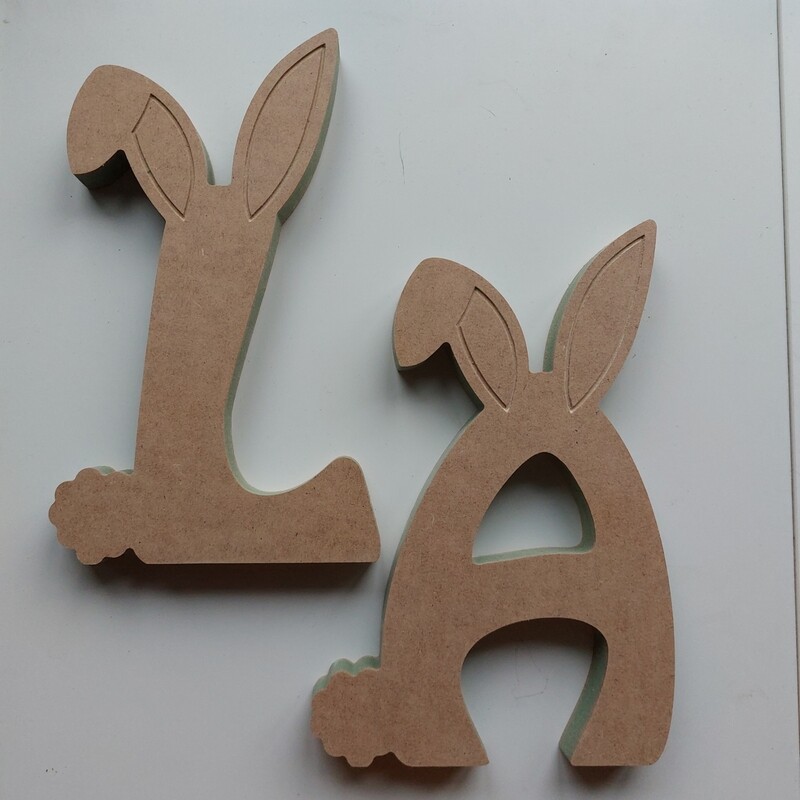 Bunny Letter w/tail 18mm