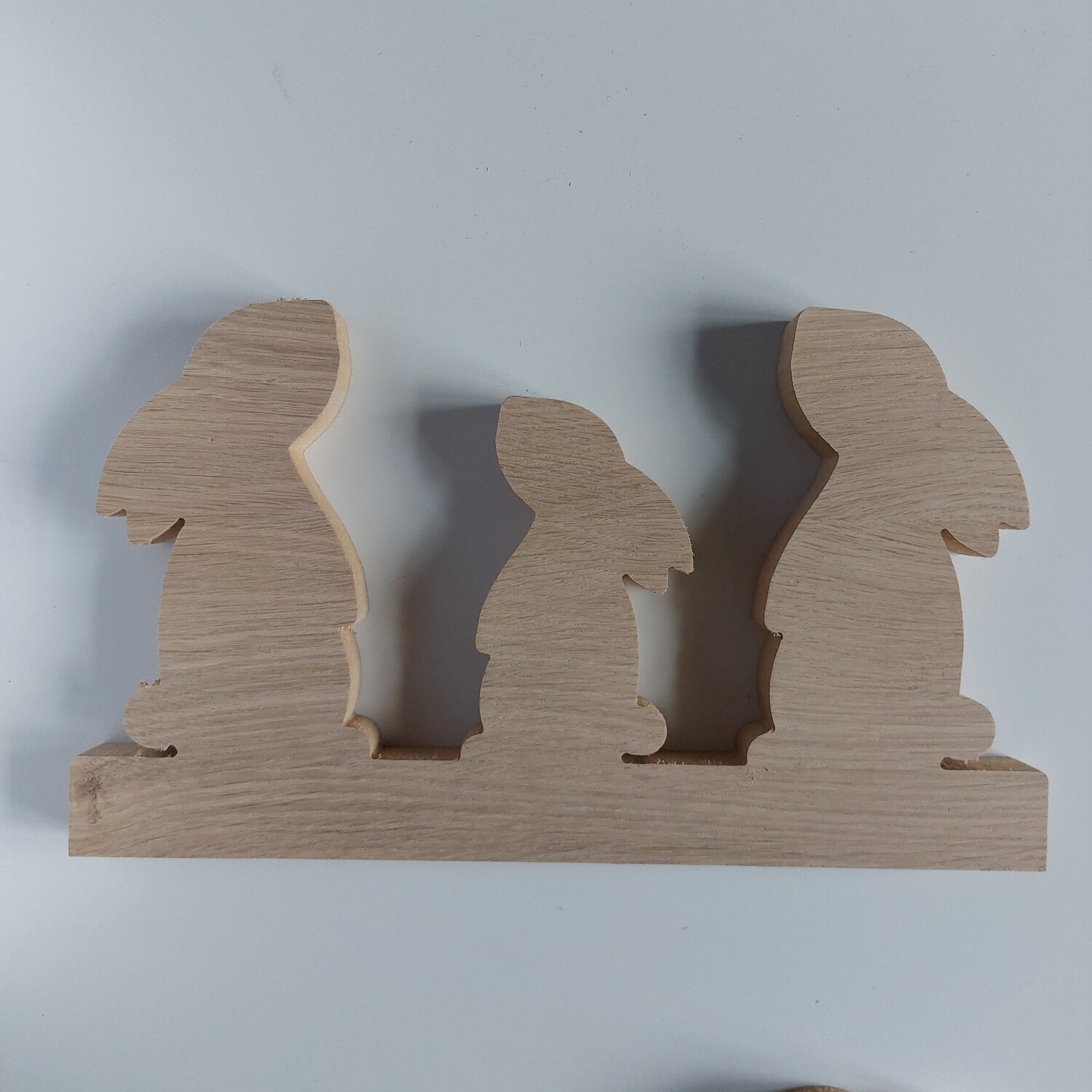 Bunny Family Oak Veneer 18mm