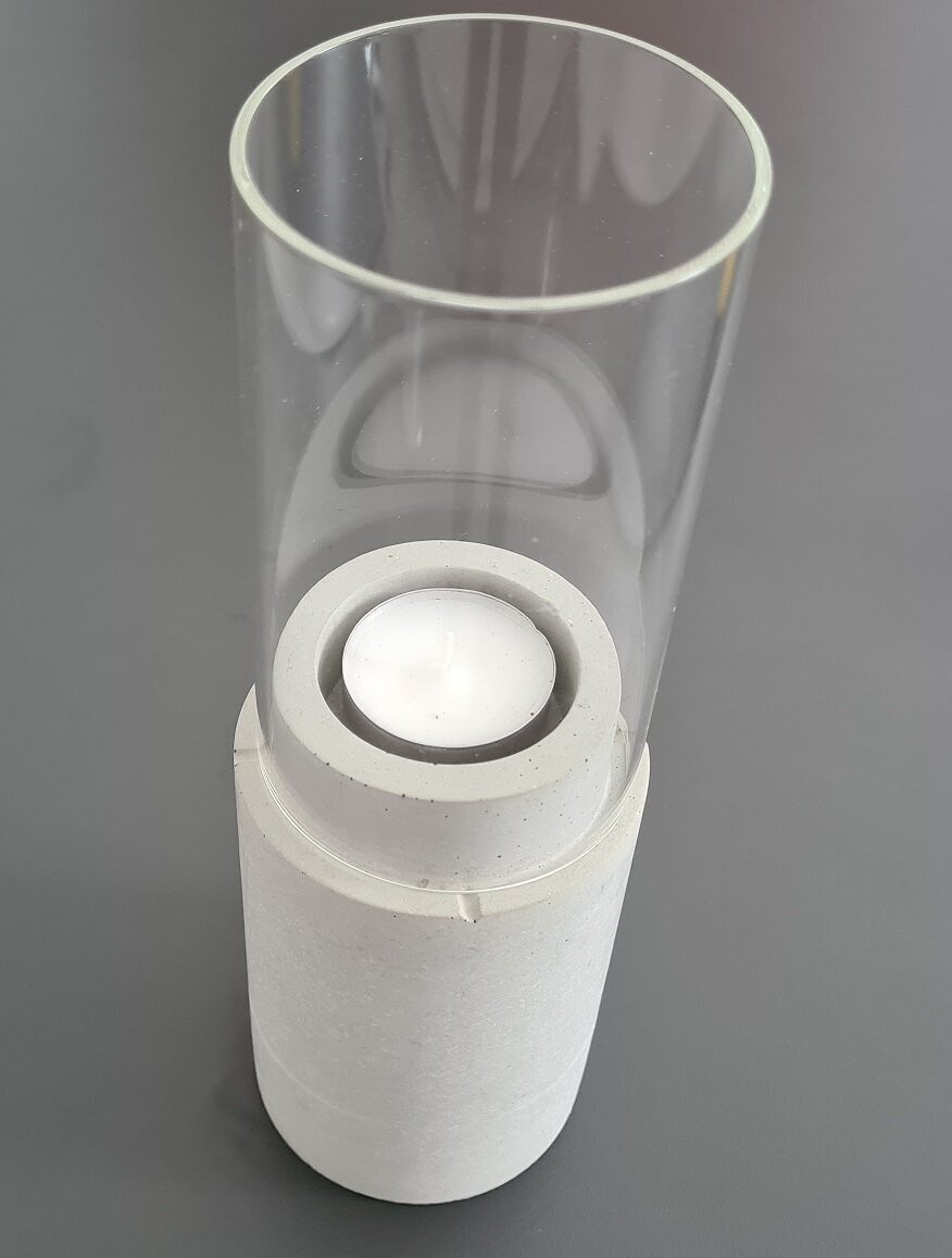 Kerzenständer mit Glas