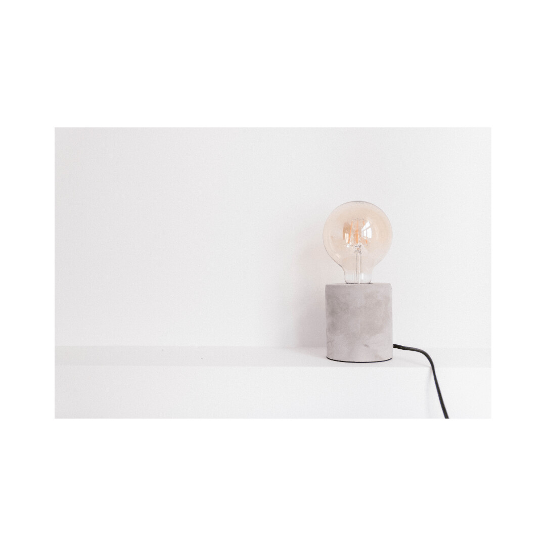 Funktionale Tischlampe
