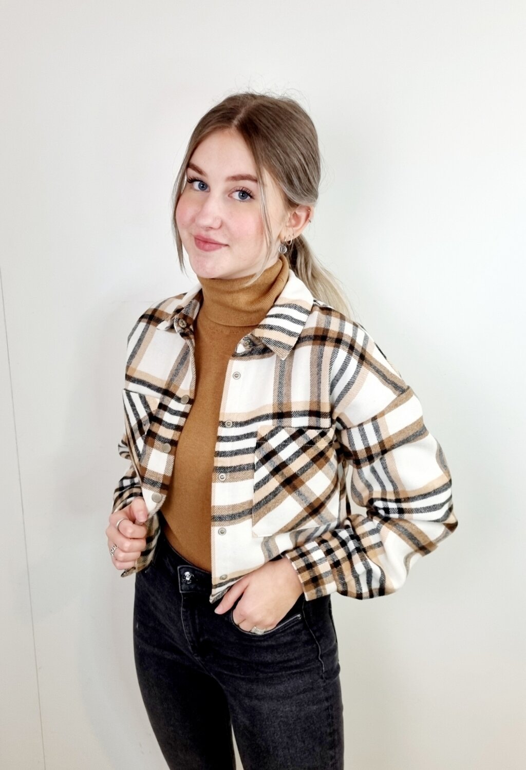 NMFLANNY SEMI CROPPED SHIRT BG Beaver Fur/BLACK/BDB