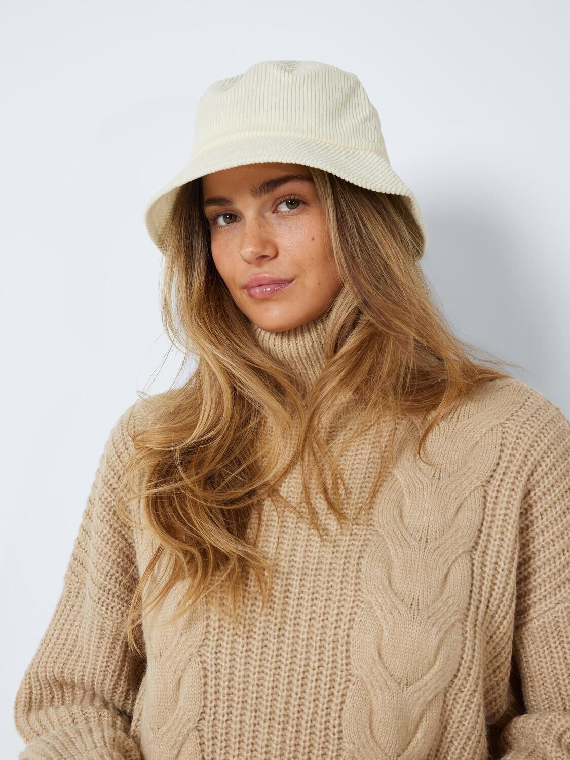 NMLISA BUCKET HAT Irish Cream