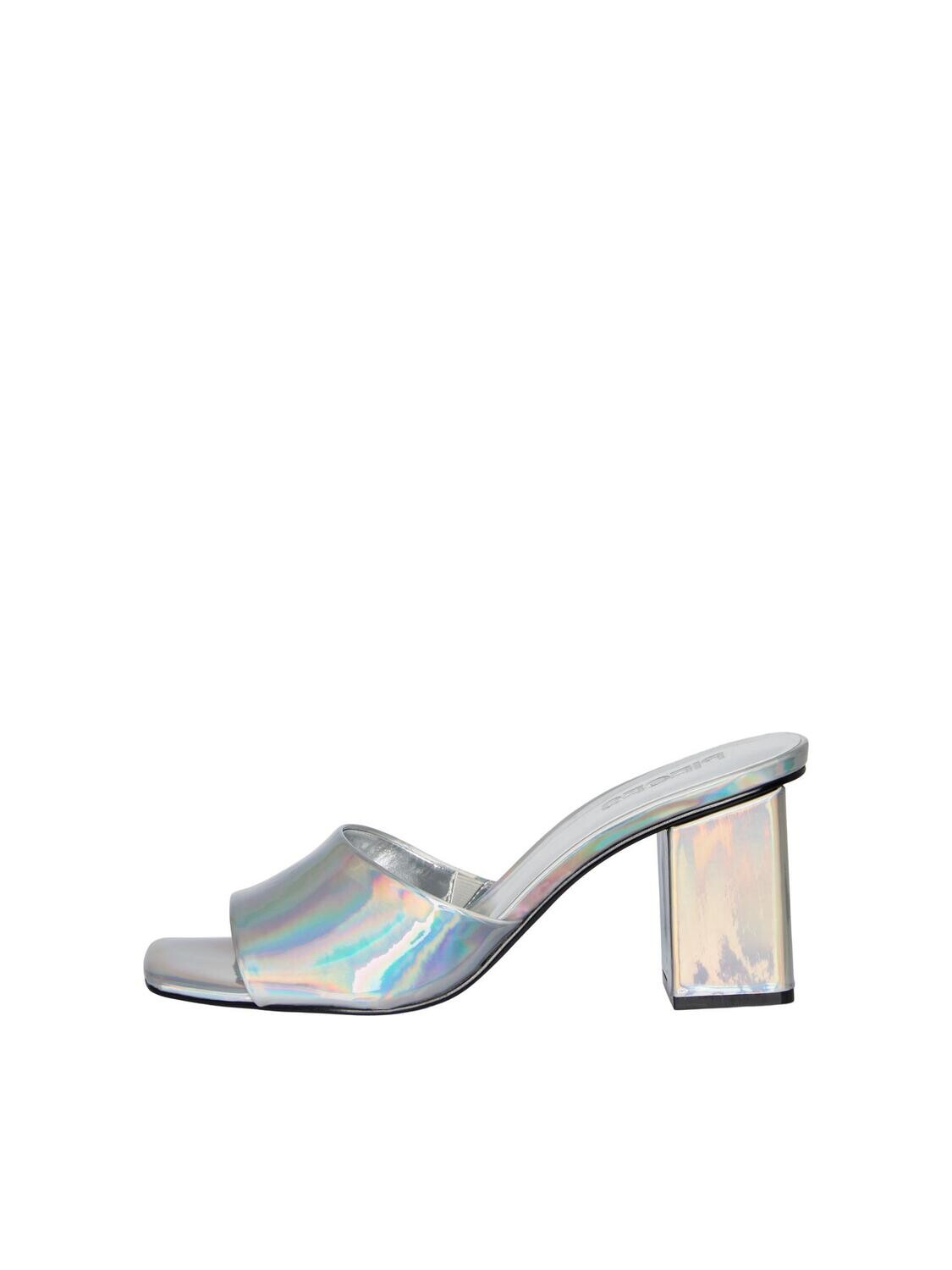 PCLOUISA METALLIC SANDAL SILVER