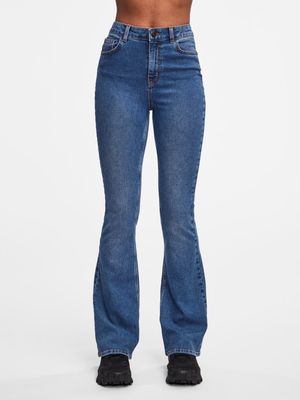 PCPEGGY FLARED HW JEANS MB NOOS BC Medium Blue Denim
