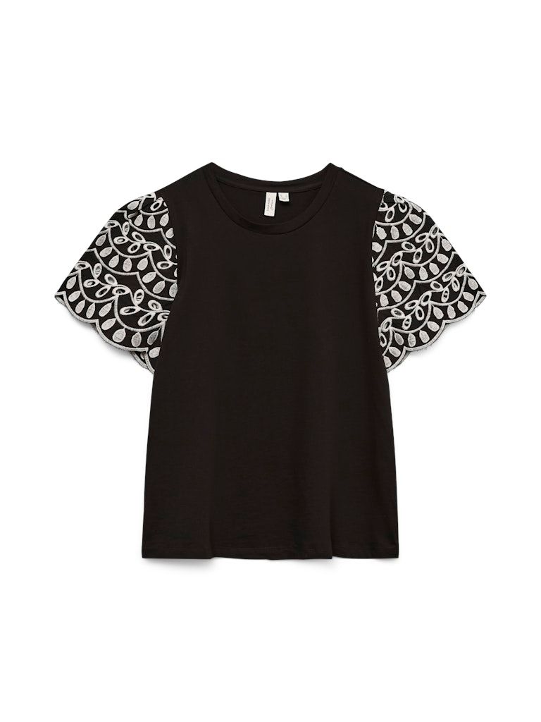 VMJASY S/S O-NECK TOP JRS BTQ Black-SNOW WHITE CONTRAST LACE