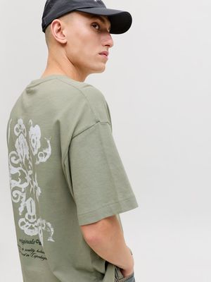JORMONTAUK BACK GRAPHIC TEE SSCN EA26 SN Seagrass