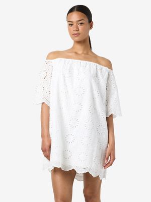 NMFIONA OFFSHOULDER BRODERIE ABK DRESS Bright White