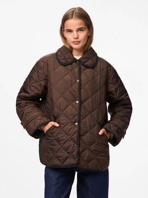 PCEMILY SHORT QUILTED JACKET NOOS BC Hot Fudge/BLACK BIND