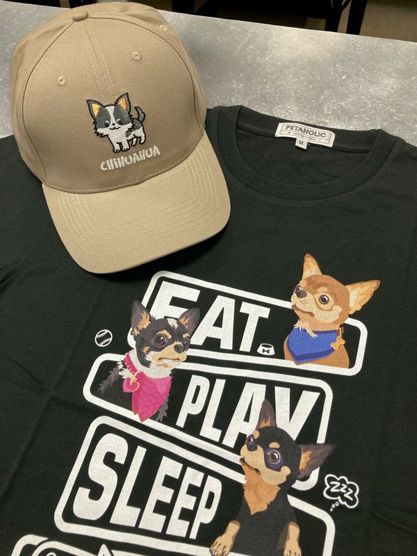 Chihuahua EAT PLAY SLEEP Unisex T-shirt