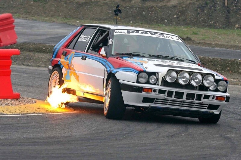 HOT LAP - Lancia Delta