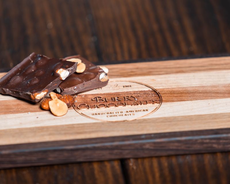 Sugar-Free Almond Bark (Dark Chocolate)