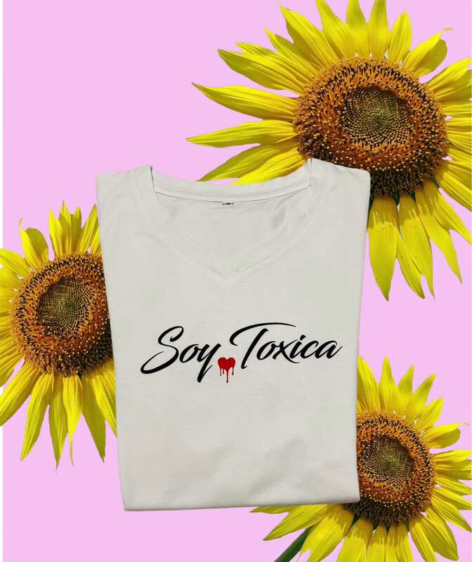 Soy Toxica Tee