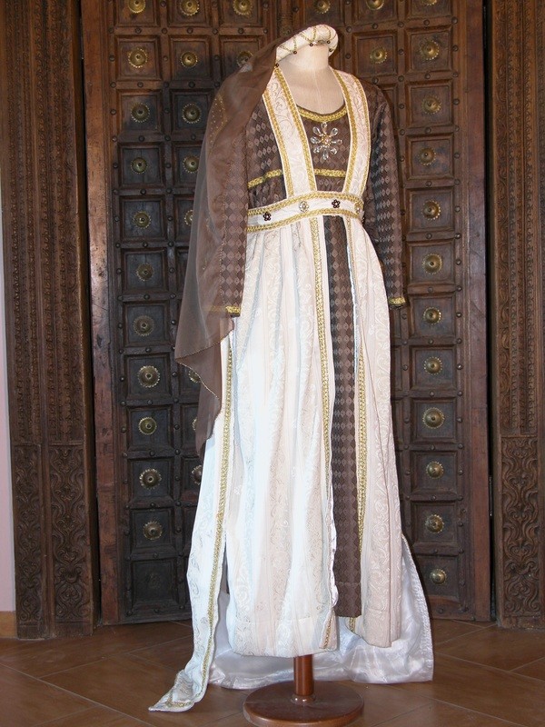 Abito Medioevale