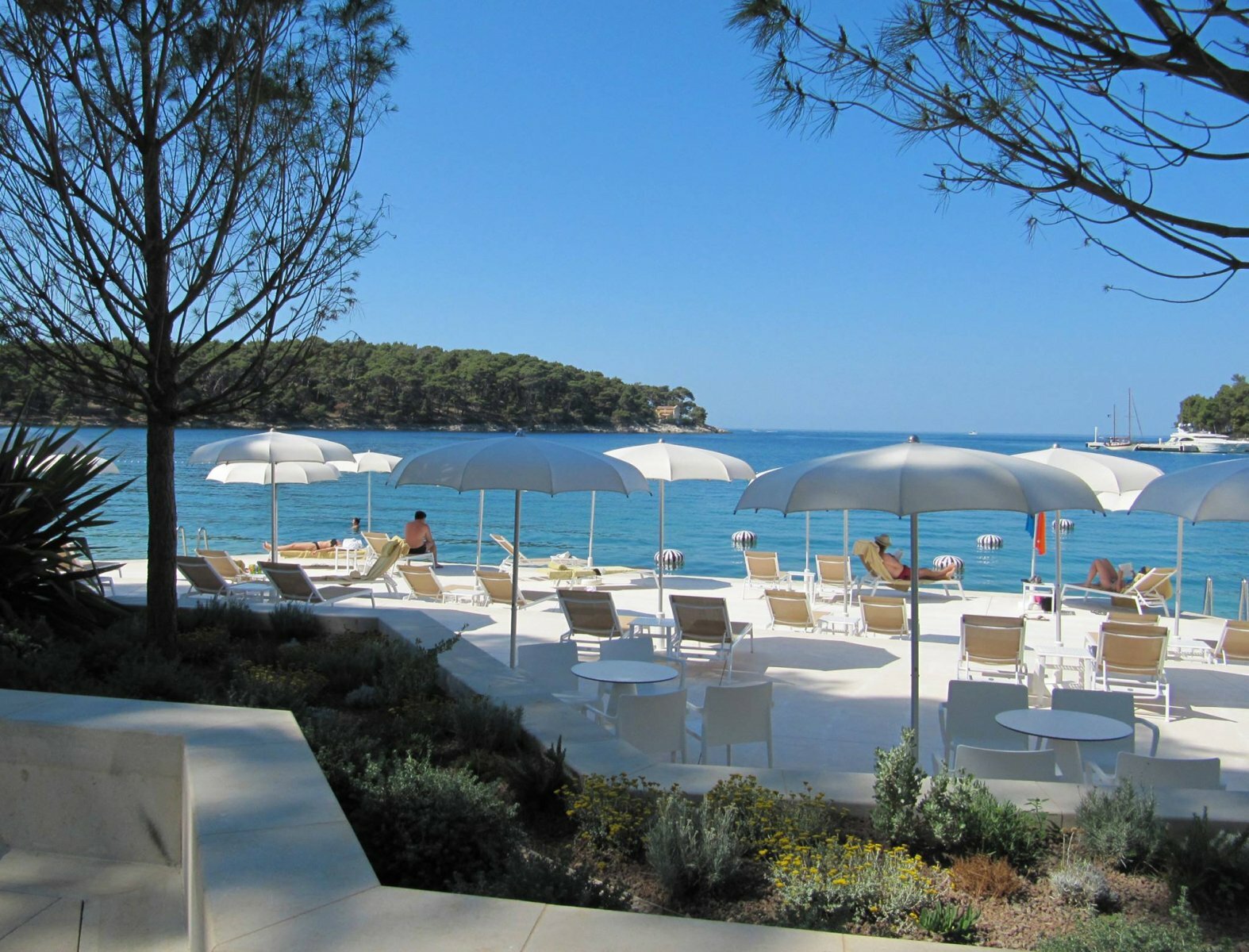 Apartments Laguna Bellevue пляж