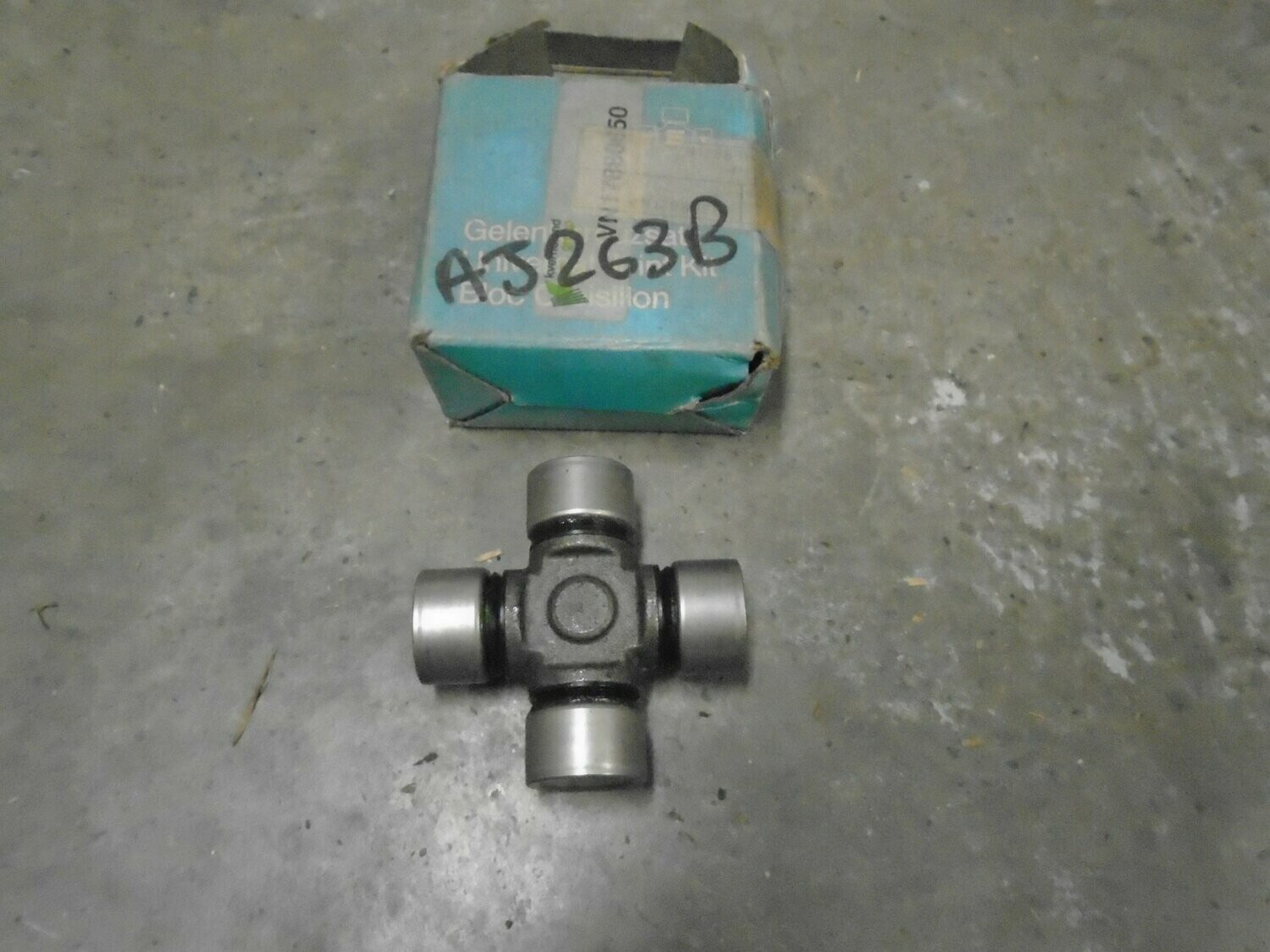 VN17880650 - Universal Joint