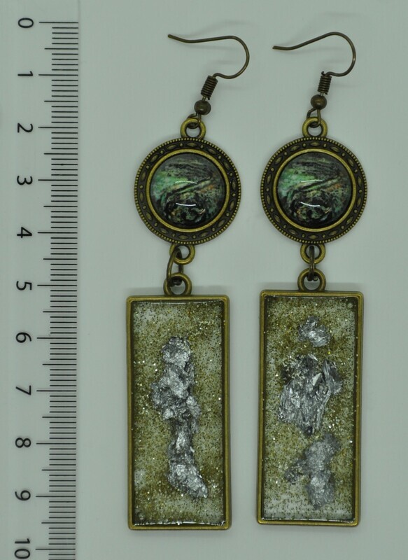 ELEA Sternenschmuck Sternzeichen Steinbock/ Ohrgehänge mit Kunstharz und Sternzeichen Energiebild