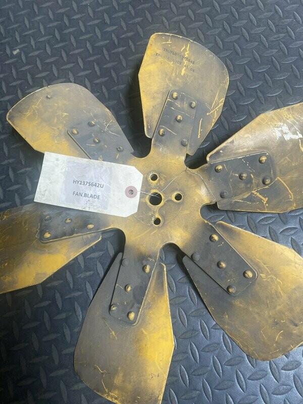 FAN BLADE!1375642