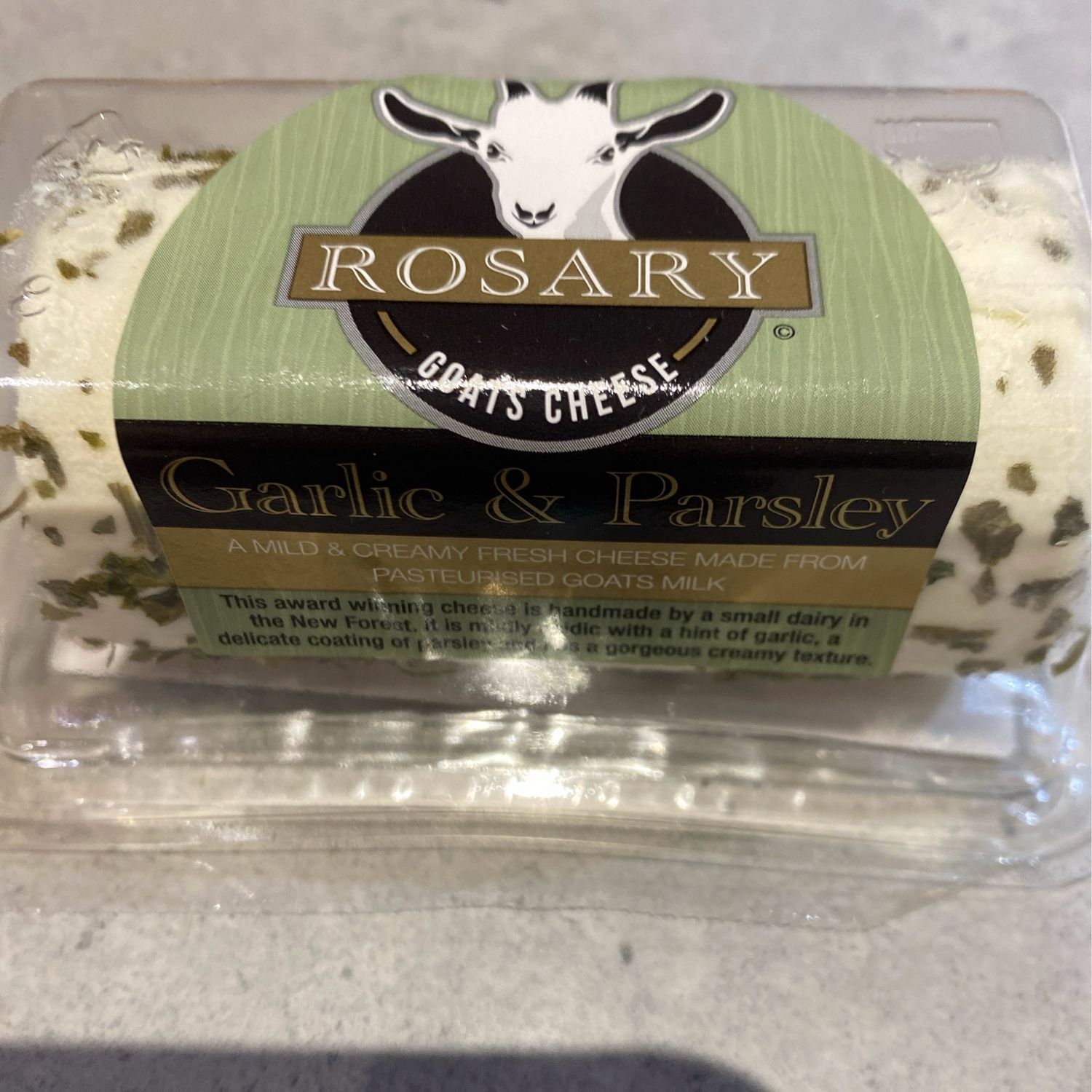Rosary Goats cheese With garlic & parsley