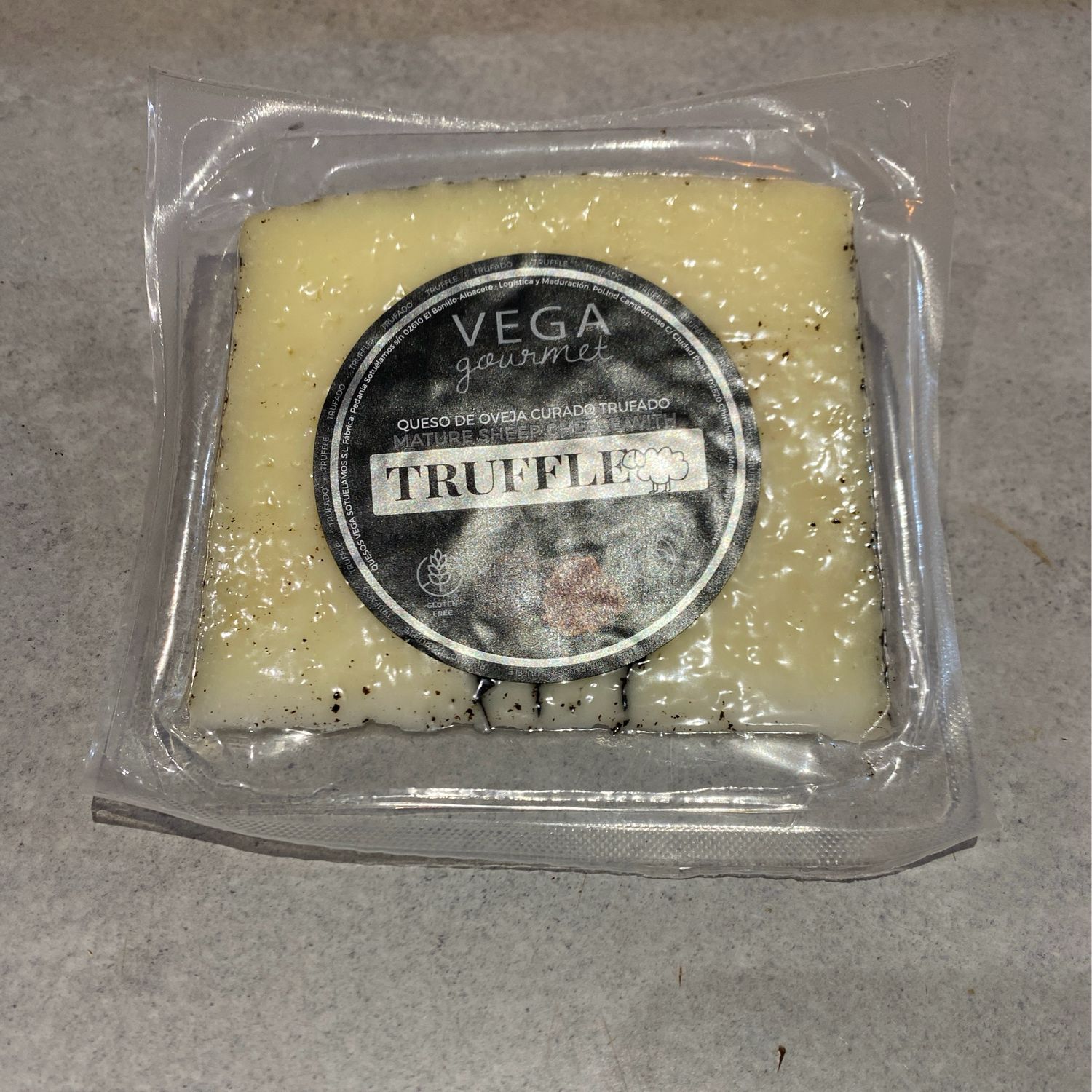 Sheep cheese with Truffle