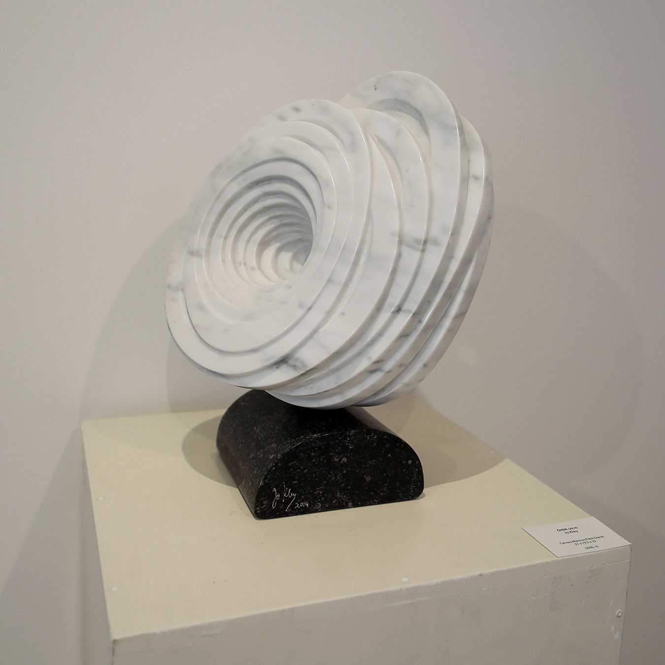 Jo Kley - Orbit - 2014 - Carrara Marmor/Petit Granit