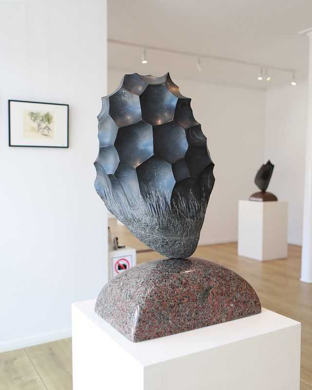 Jo Kley - Cosmic Messenger - 2020 - Basalt Findling