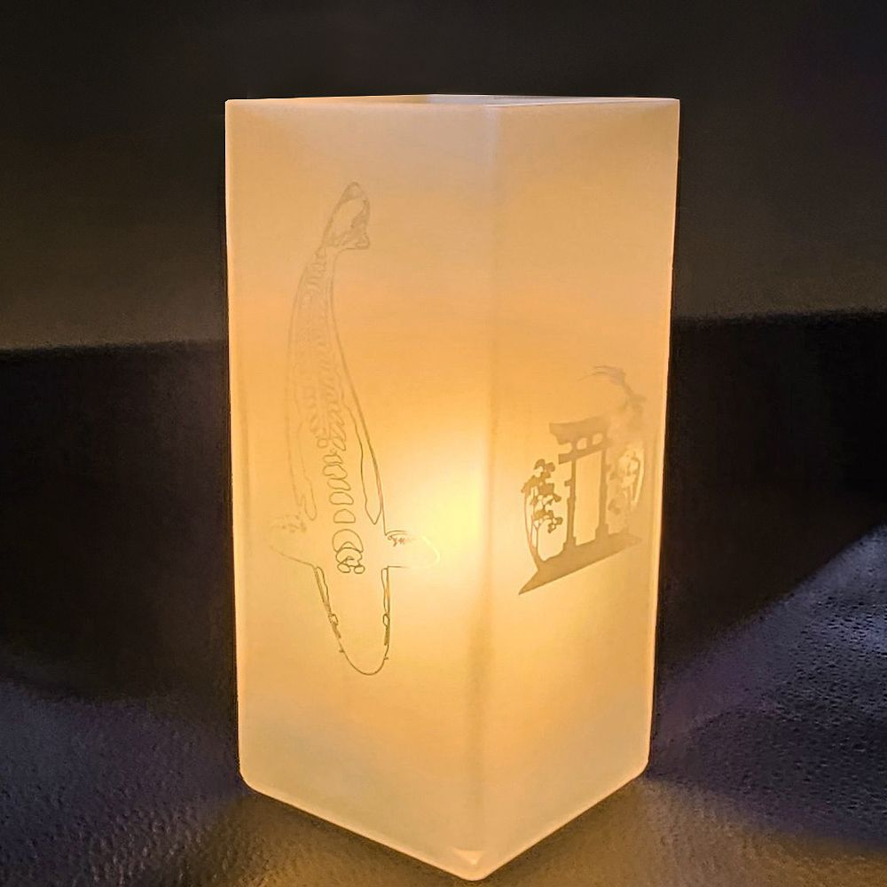 Lampe mit Koi & Tori gelasert