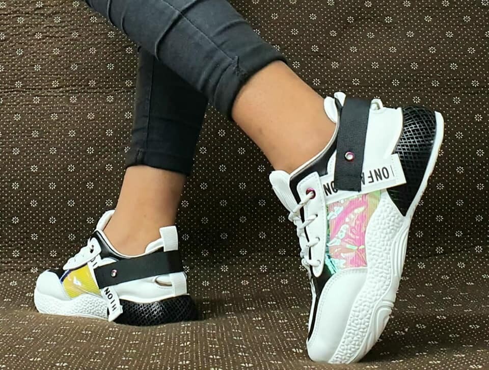 Ladies Takkies &amp; Sneakers
