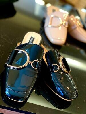 Schuhe und Taschen