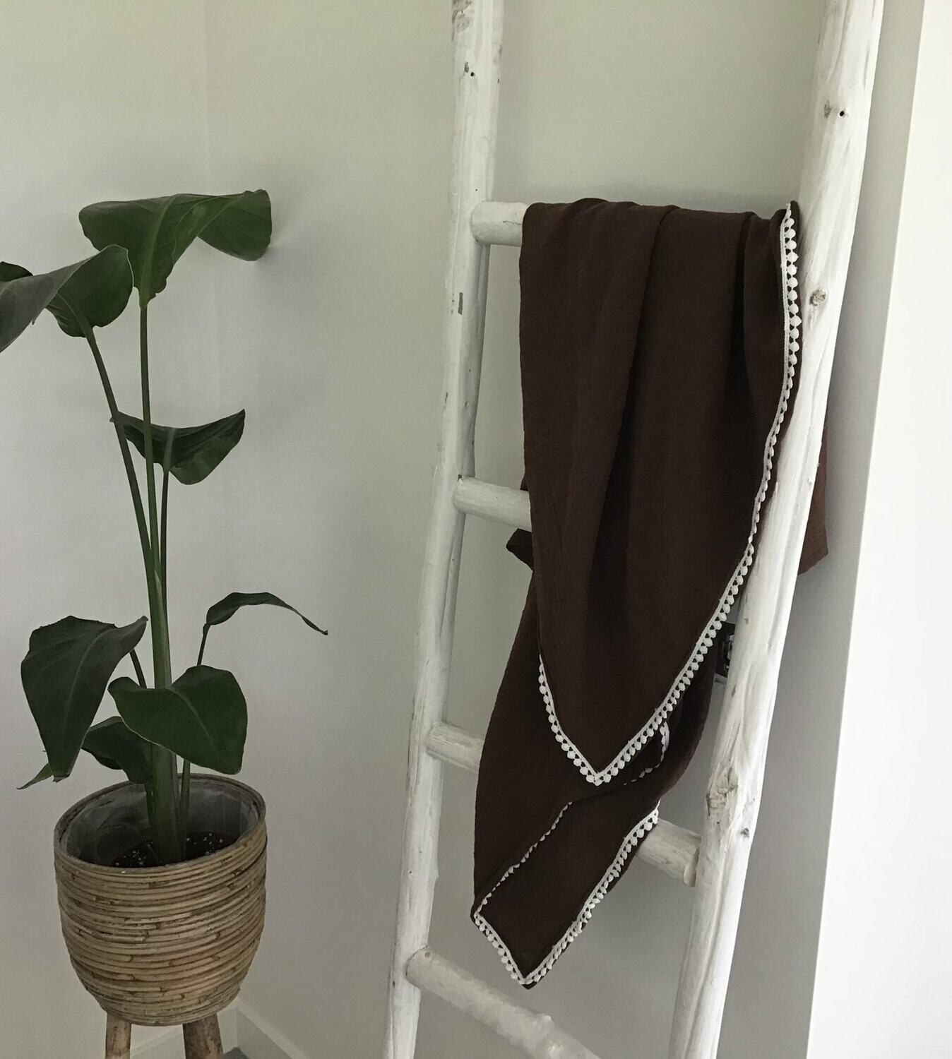 Swaddle hydrofiel brown bolletjes kant wit