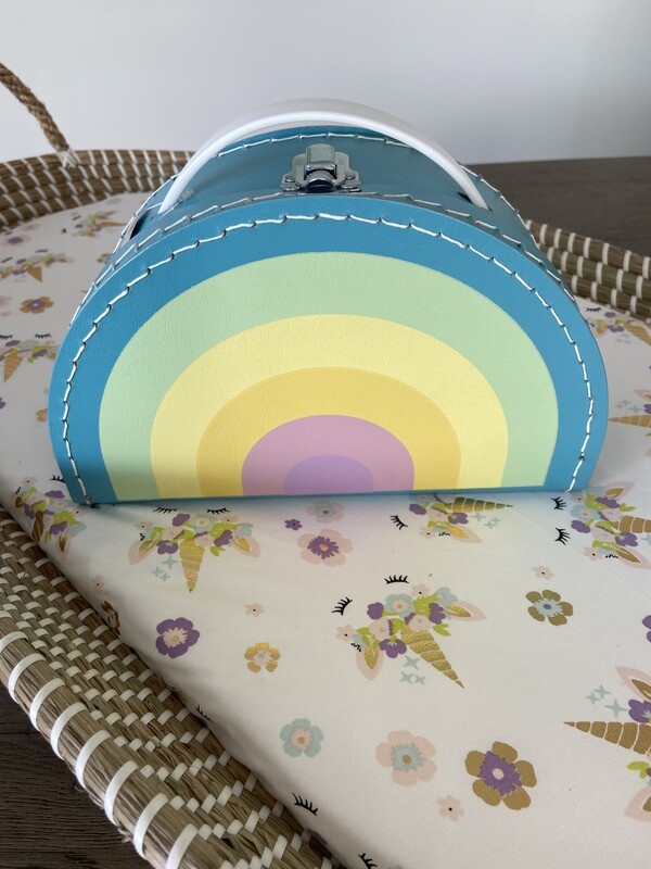 Koffertje regenboog pastel