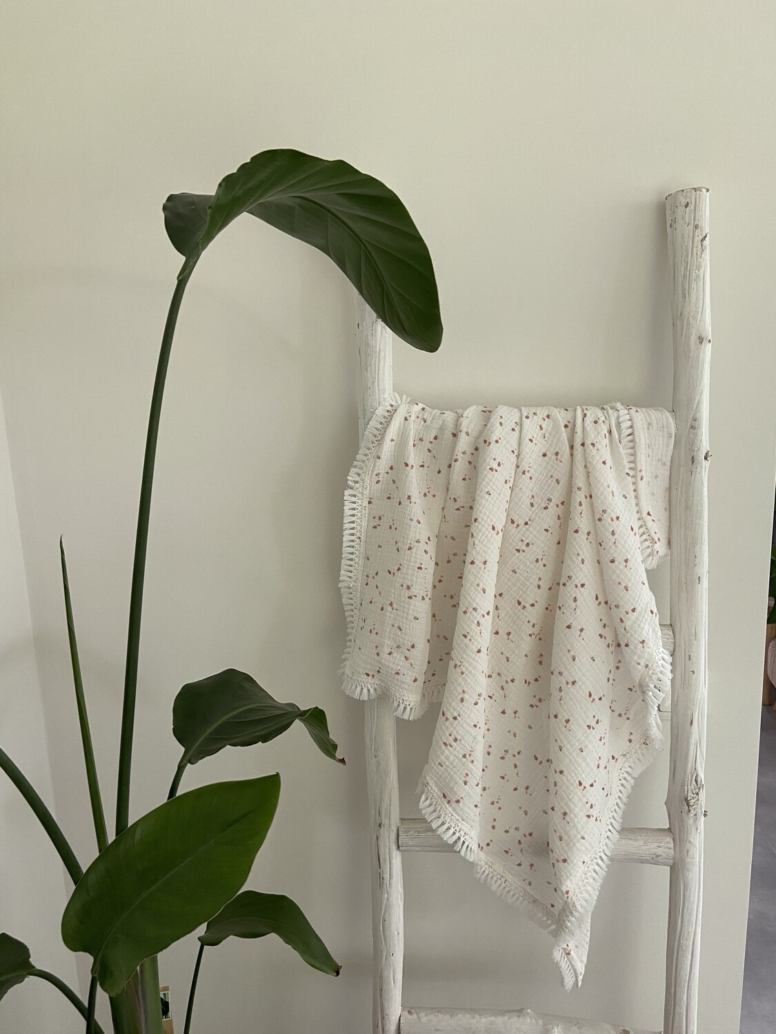 Swaddle hydrofiel lieveheersbeestjes fringe gebroken wit