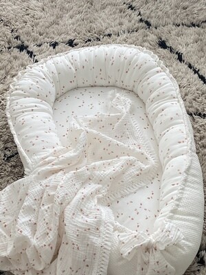 Babynest lieveheersbeestje ecru