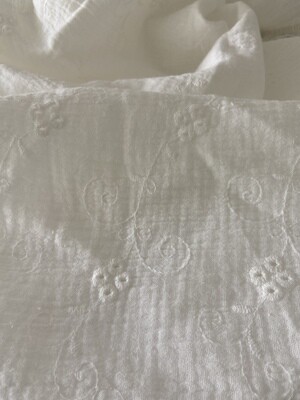 Swaddle hydrofiel broderie gebroken wit