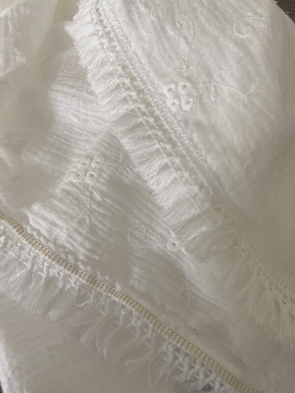 Swaddle hydrofiel broderie gebroken wit