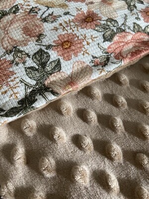 Dekentje wafel vintage flower caramel Minky fleece