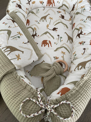 Babynestje olive green Safari