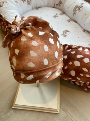 Knot mutsje Deer