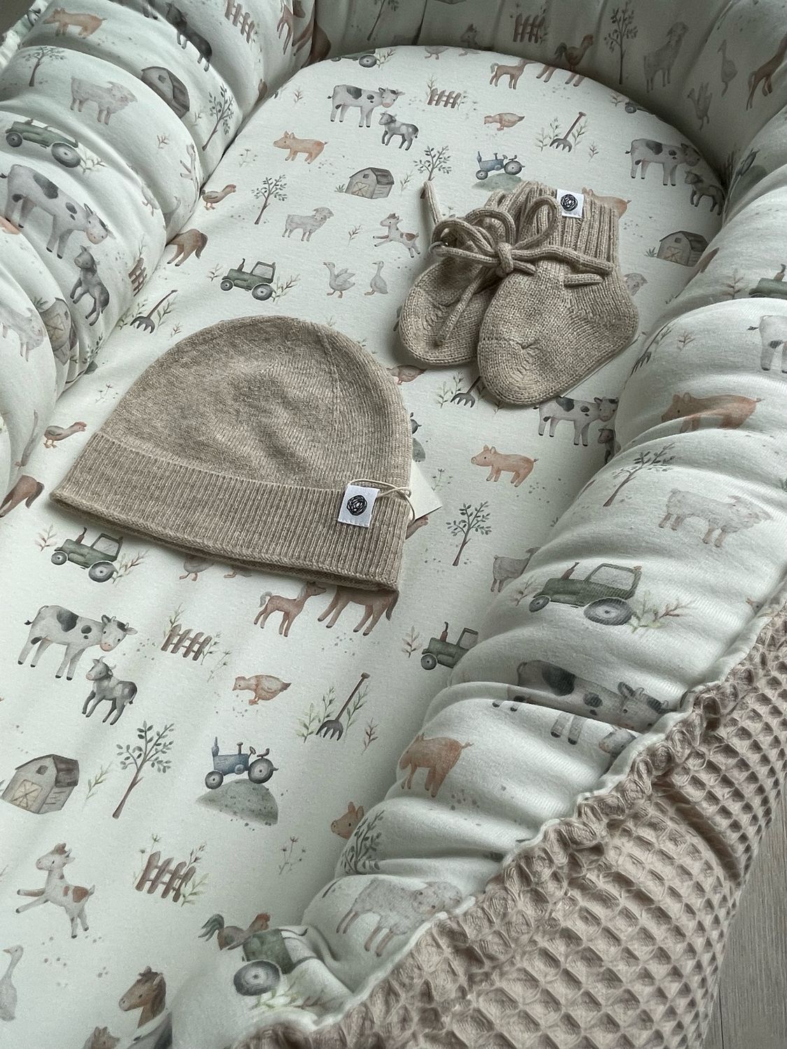 Set Baby newborn sokjes en mutsje - merinowol garlic
