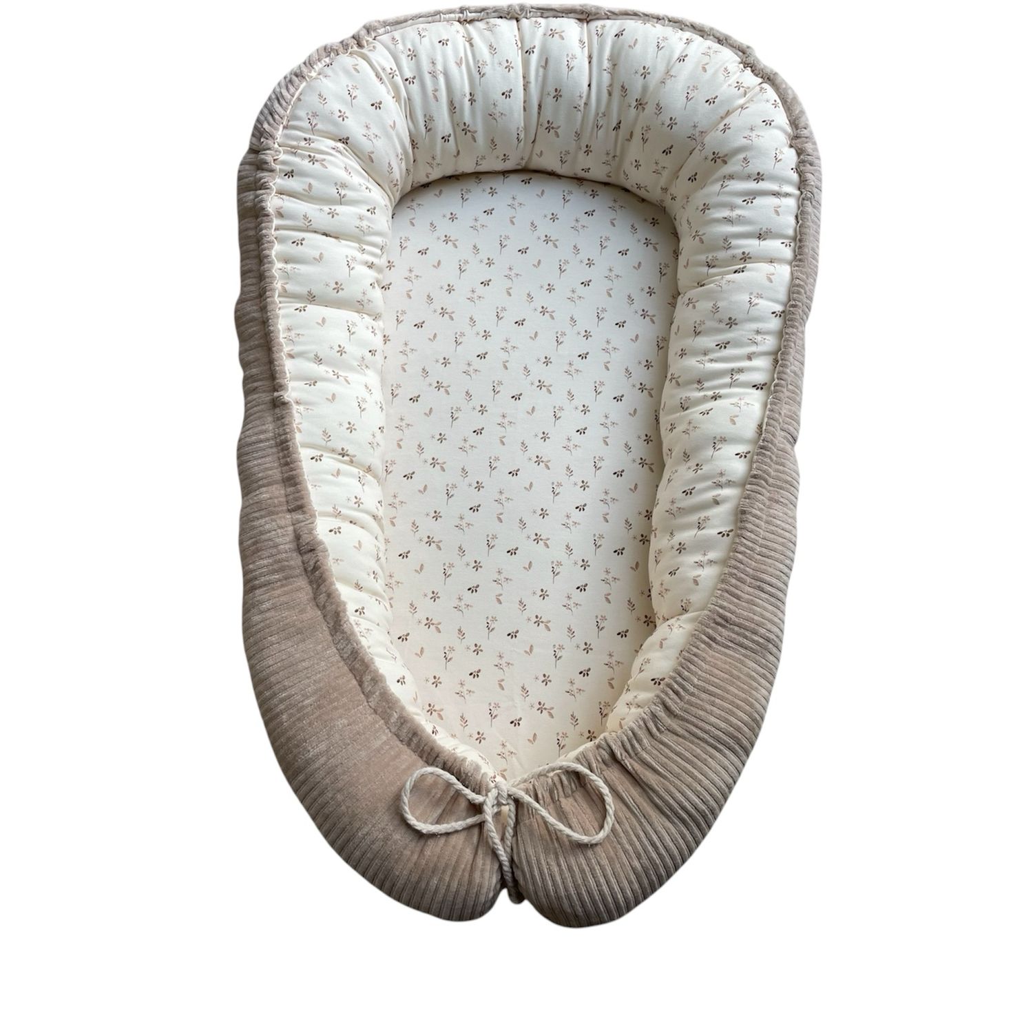 Babynest beige bloem