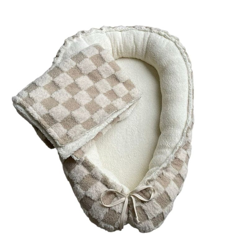 Babynestje teddy Chess
