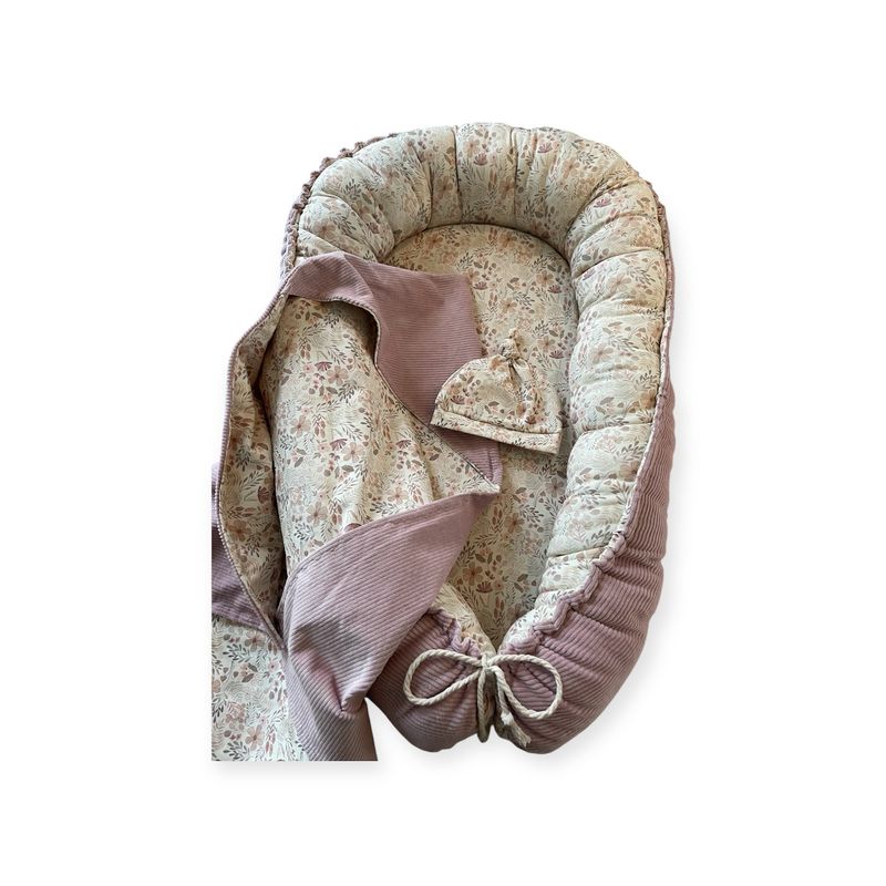 Babynest lieve bloemetjes