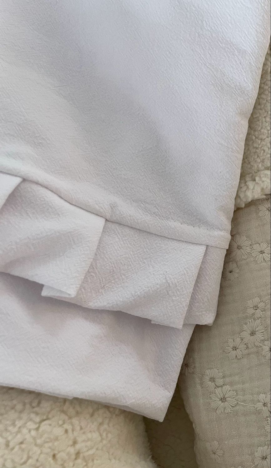 Laken Ruffle wit