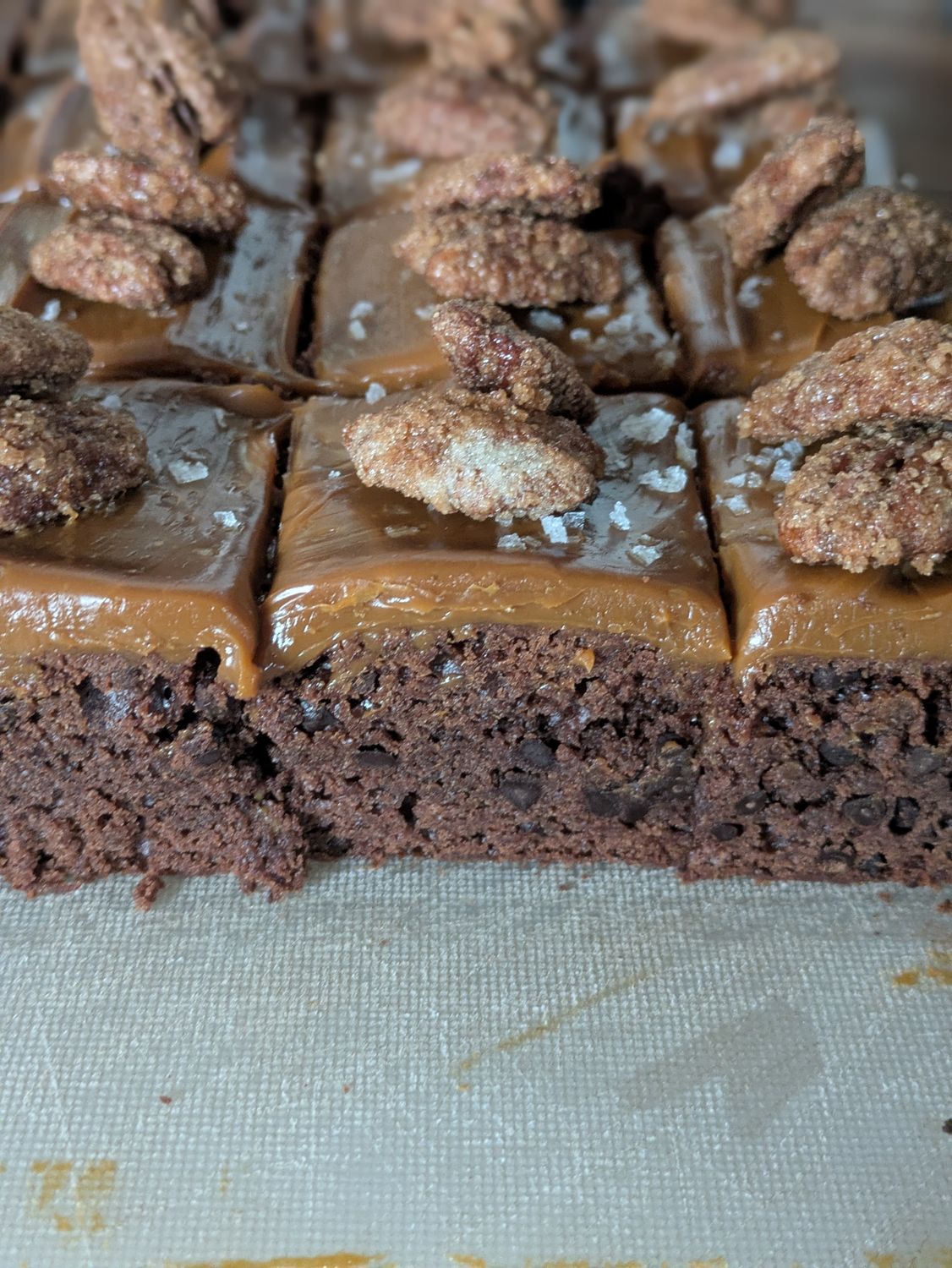 Dulce Pecan Brownies