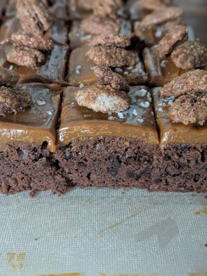 Dulce Pecan Brownies
