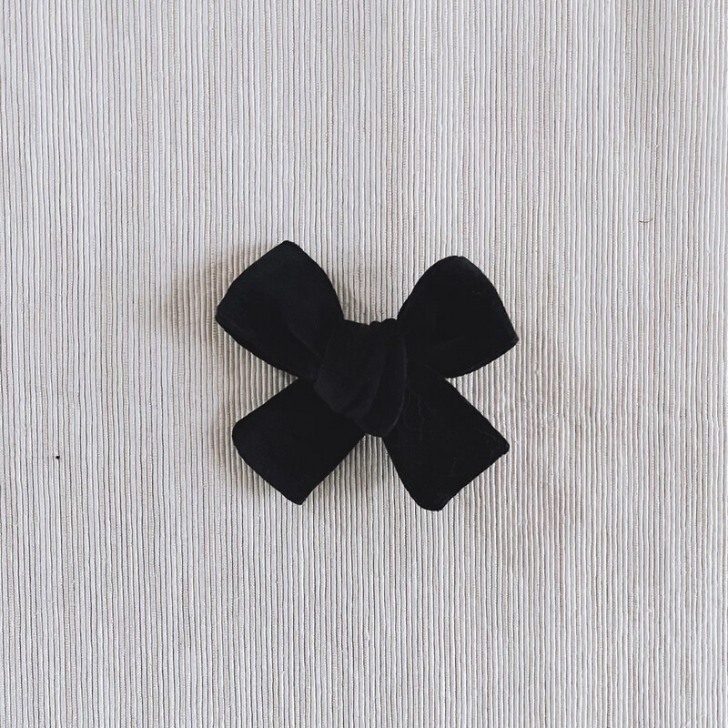 Black Velvet Bow