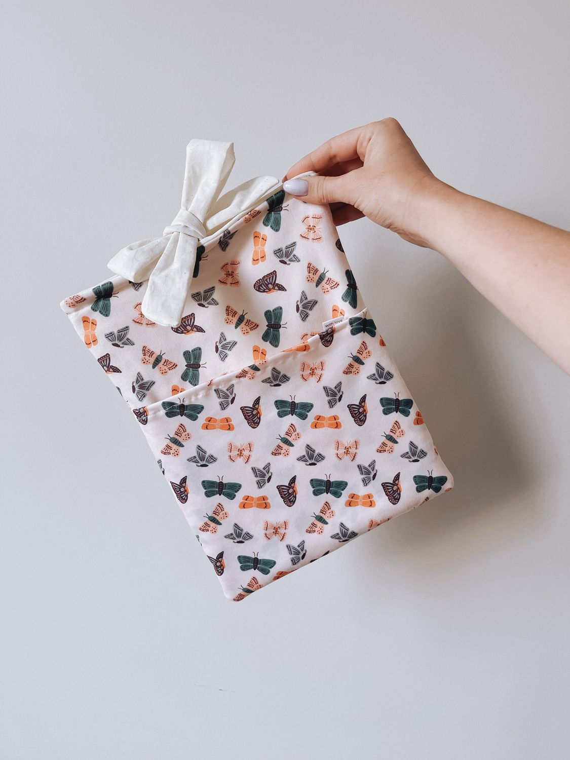 Flutter Book Sleeve